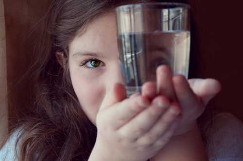 Одиннадцать причин почему нужно пить воду